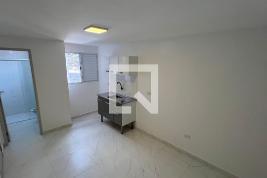 Kitnet/Studio para alugar com 1 quarto, 25m² em Ferreira, São Paulo