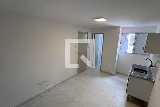 Studio de kitnet/studio para alugar com 1 quarto, 25m² em Ferreira, São Paulo