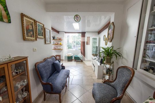 Sala de casa à venda com 3 quartos, 260m² em Vila Mariana, São Paulo
