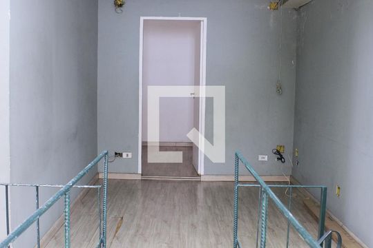 Sala de TV de casa à venda com 5 quartos, 199m² em Vila Progresso, Guarulhos