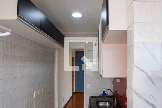 Área de Serviço de apartamento para alugar com 2 quartos, 56m² em Jardim Arco-Iris, Diadema