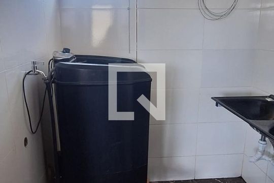 Área de Serviço de casa à venda com 2 quartos, 105m² em Parque Xangri-lá, Contagem