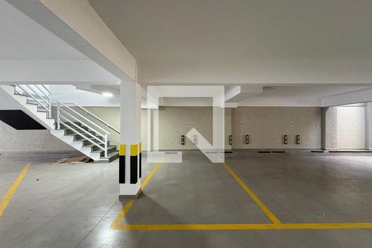 Garagem de apartamento para alugar com 1 quarto, 76m² em Parque das Nações, Santo André