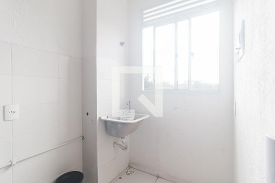 Área de Serviço de apartamento para alugar com 2 quartos, 42m² em Vila Perracini, Poá