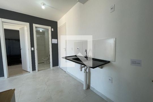Cozinha de apartamento à venda com 2 quartos, 36m² em Jardim Peri Peri, São Paulo