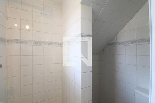 Banheiro de casa para alugar com 1 quarto, 25m² em Vila Anglo Brasileira, São Paulo