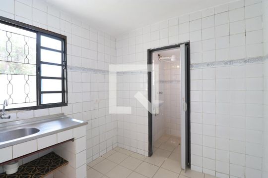 Cozinha de casa para alugar com 1 quarto, 25m² em Vila Anglo Brasileira, São Paulo