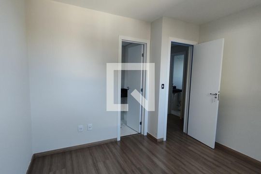 Suíte de apartamento à venda com 2 quartos, 98m² em Cabral, Contagem
