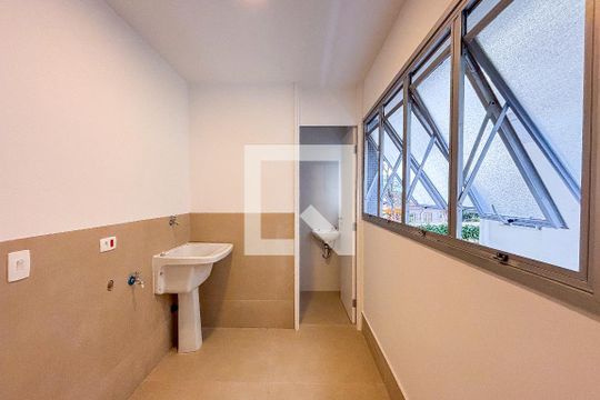 Área de Serviço de apartamento à venda com 3 quartos, 156m² em Cerqueira César, São Paulo