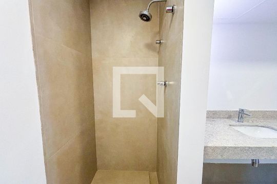 Banheiro da Suíte 2 de apartamento à venda com 3 quartos, 156m² em Cerqueira César, São Paulo