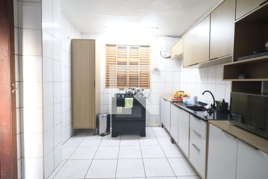 Cozinha de casa à venda com 4 quartos, 150m² em Ideal, Novo Hamburgo