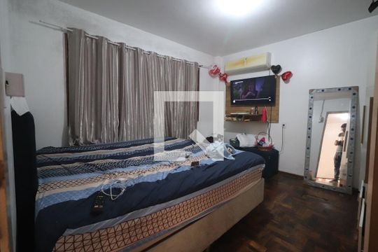 Quarto 01 de casa à venda com 4 quartos, 150m² em Ideal, Novo Hamburgo