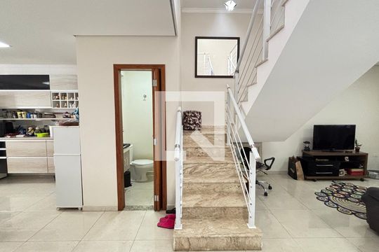 Sala de casa à venda com 3 quartos, 181m² em Parque Erasmo Assunção, Santo André