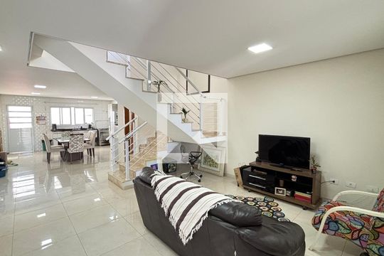 Casa à venda com 3 quartos, 181m² em Parque Erasmo Assunção, Santo André
