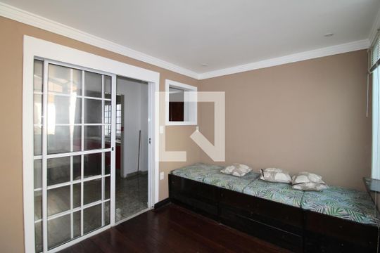 Sala 2 de casa à venda com 3 quartos, 170m² em Vila Barbosa, São Paulo