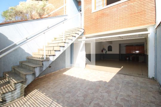 Garagem de casa à venda com 3 quartos, 170m² em Vila Barbosa, São Paulo