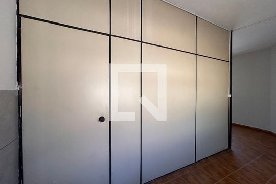 Cozinha e Área de Serviço de apartamento para alugar com 2 quartos, 55m² em Jardim Maristela, São Paulo