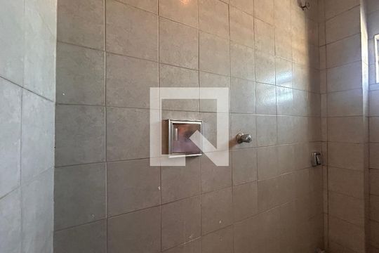 Banheiro de apartamento para alugar com 2 quartos, 55m² em Jardim Maristela, São Paulo