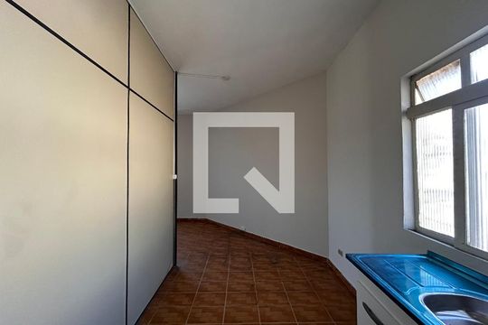 Cozinha e Área de Serviço de apartamento para alugar com 2 quartos, 55m² em Jardim Maristela, São Paulo