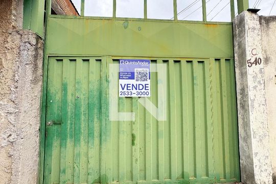 Placa de casa à venda com 2 quartos, 350m² em Milionários, Belo Horizonte