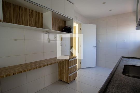 Cozinha e Área de Serviço de apartamento para alugar com 3 quartos, 350m² em Recreio dos Bandeirantes, Rio de Janeiro