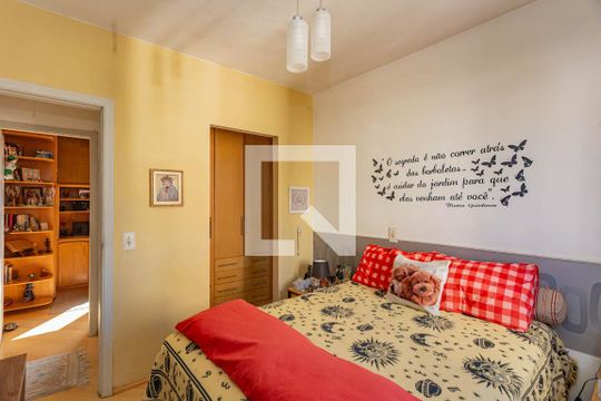 Suíte de apartamento para alugar com 3 quartos, 84m² em Vila Gumercindo, São Paulo