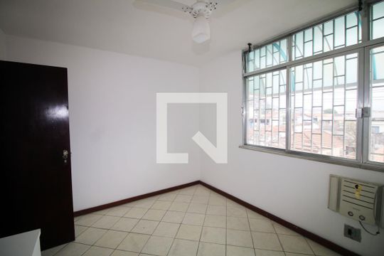 Quarto 2 de casa à venda com 5 quartos, 350m² em Vila Kosmos, Rio de Janeiro