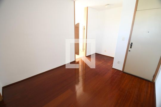 Sala de apartamento para alugar com 1 quarto, 50m² em Vila Paraiso, Campinas