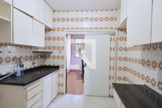 Cozinha de apartamento para alugar com 3 quartos, 115m² em São Pedro, Belo Horizonte