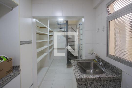 Área de Serviço de casa à venda com 3 quartos, 220m² em Jardim Caravelas, São Paulo