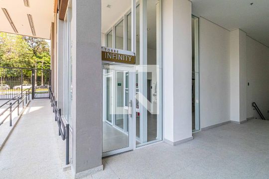 Fachada de kitnet/studio para alugar com 1 quarto, 26m² em Butantã, São Paulo