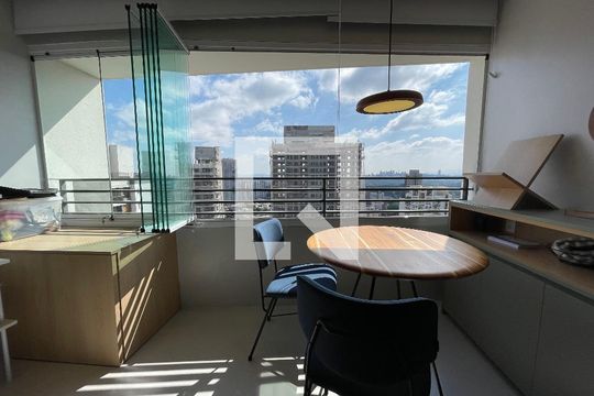 Varanda de kitnet/studio para alugar com 1 quarto, 26m² em Butantã, São Paulo