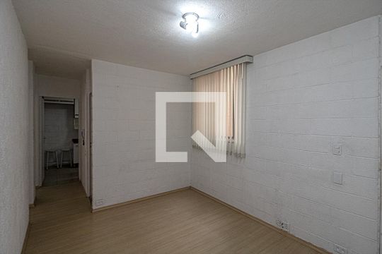 Sala de apartamento para alugar com 3 quartos, 48m² em Jardim Maristela, São Paulo