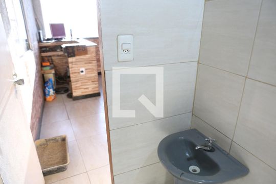 Banheiro 1 de casa à venda com 4 quartos, 100m² em Bandeirantes, Contagem