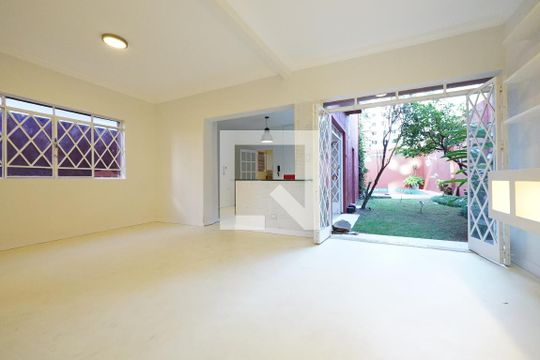 Sala de casa para alugar com 3 quartos, 280m² em Vila Mariana, São Paulo