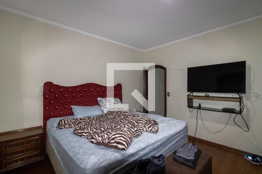 Suíte de casa para alugar com 3 quartos, 270m² em Vila Galvão, Guarulhos