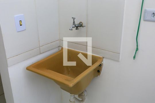 Área de Serviço de apartamento para alugar com 2 quartos, 72m² em Vila Sonia do Taboao, Taboão da Serra