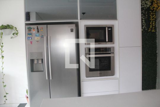 Cozinha de casa à venda com 4 quartos, 249m² em Vila Rosalia, Guarulhos