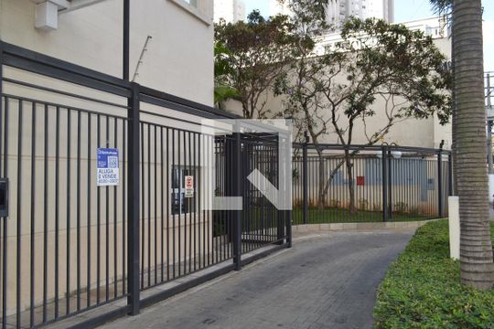 Fachada + Plaquinha de apartamento à venda com 2 quartos, 65m² em Ipiranga, São Paulo