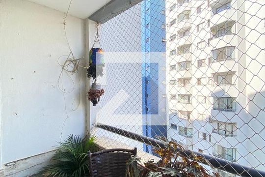 Sacada de apartamento à venda com 3 quartos, 75m² em Vila Rosalia, Guarulhos