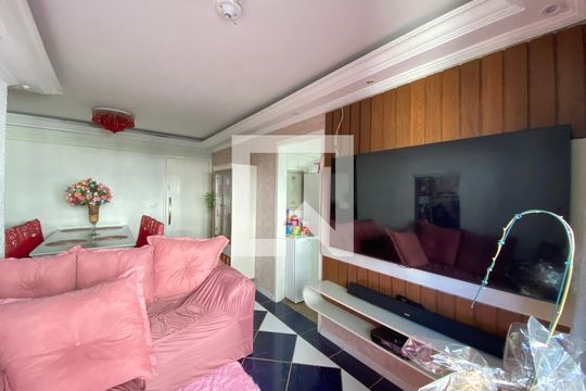 Sala de apartamento à venda com 3 quartos, 75m² em Vila Rosalia, Guarulhos