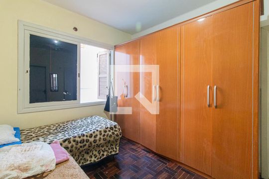 Quarto de apartamento à venda com 1 quarto, 54m² em Partenon, Porto Alegre