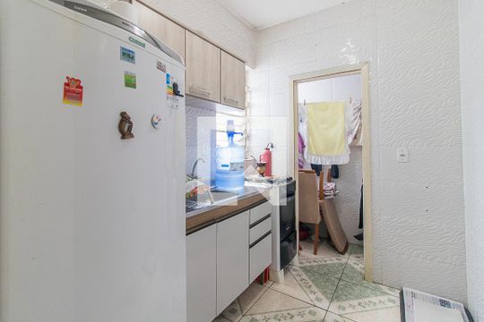 Cozinha de apartamento à venda com 1 quarto, 54m² em Partenon, Porto Alegre