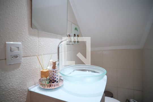 Lavabo de casa à venda com 3 quartos, 180m² em Vila Santa Teresa (zona Leste), São Paulo
