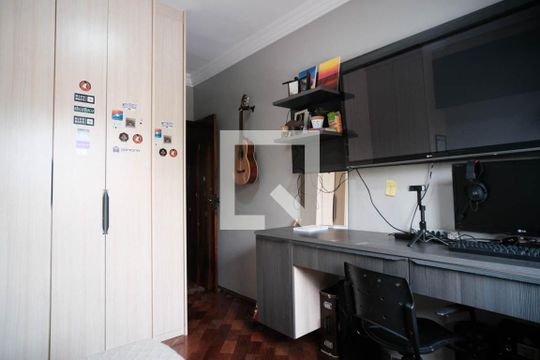 Quarto 1 de casa à venda com 3 quartos, 180m² em Vila Santa Teresa (zona Leste), São Paulo