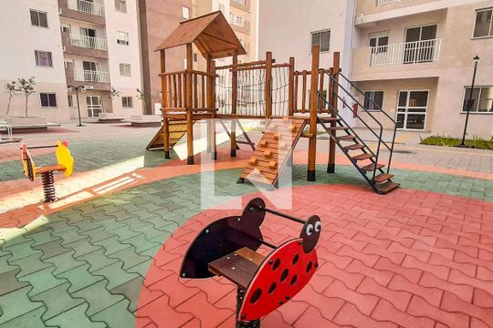 Área comum - Playground de apartamento para alugar com 2 quartos, 45m² em Quitaúna, Osasco