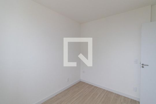 Quarto 2 de apartamento para alugar com 2 quartos, 42m² em Vila Guilhermina, São Paulo