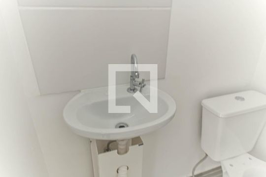 Banheiro de apartamento à venda com 2 quartos, 34m² em Jardim Oriental, São Paulo