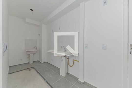 Cozinha de apartamento à venda com 2 quartos, 34m² em Jardim Oriental, São Paulo