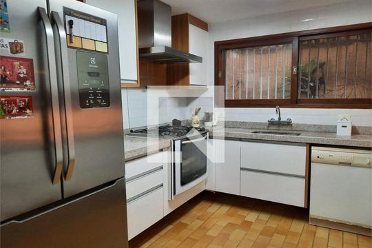 Casa à venda com 4 quartos, 349m² em Granja Julieta, São Paulo